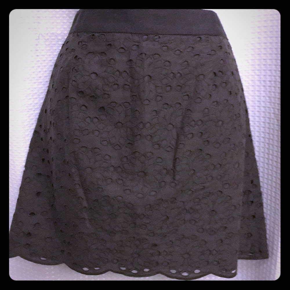 Grey lined lace skirt